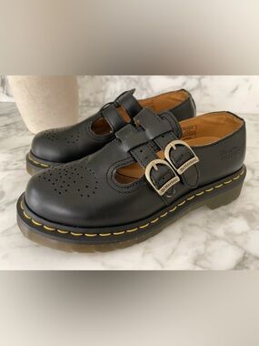 Dr. Martens Mary Janes 8065 Black Smooth Leather Lug Sole